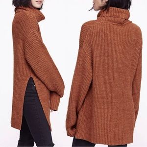 FREE PEOPLE oversized knit chunky turtleneck slit sides womens Size XS